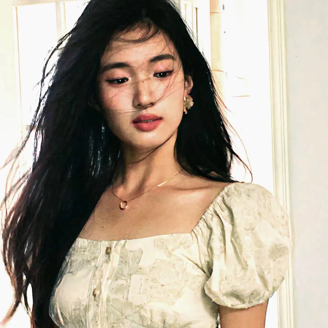 远看是蔚蓝的春天